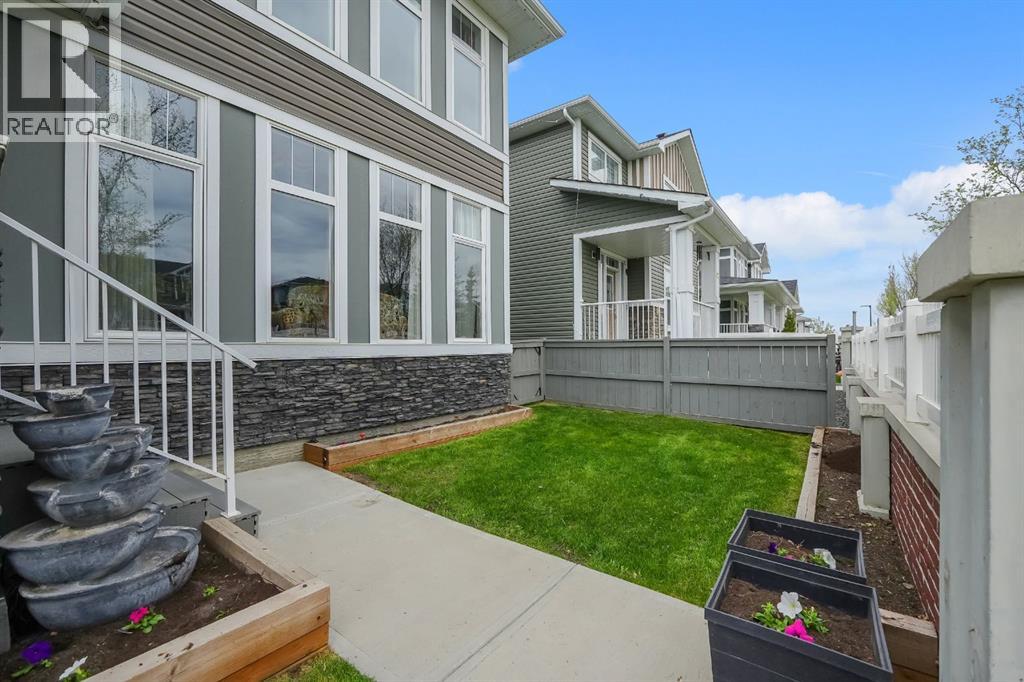 25 Redstone Path NE - 33