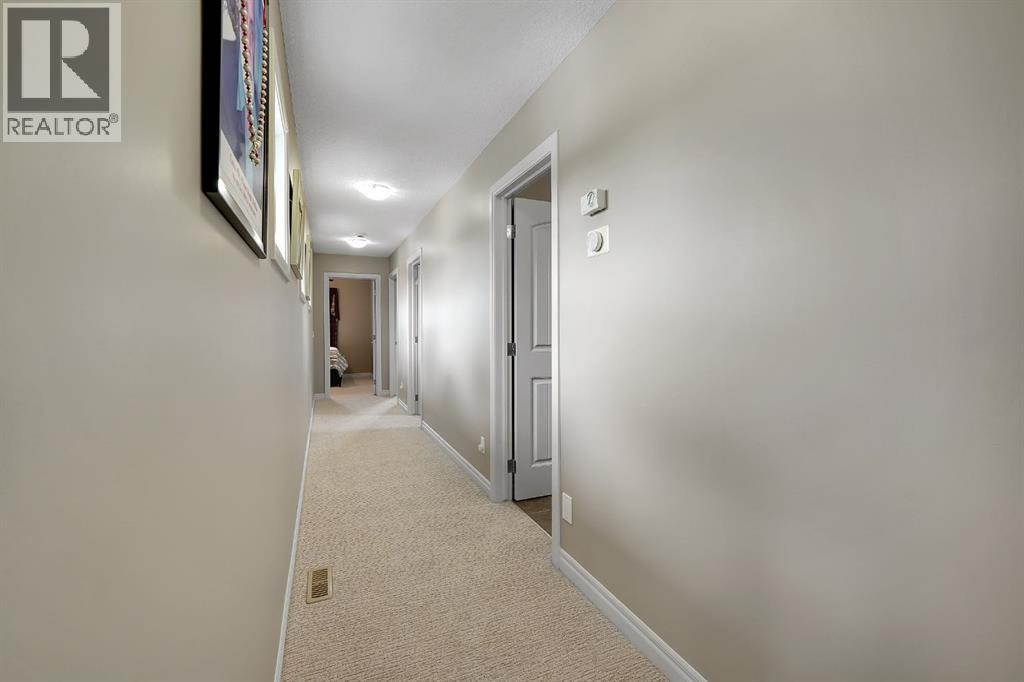 25 Redstone Path NE - 22