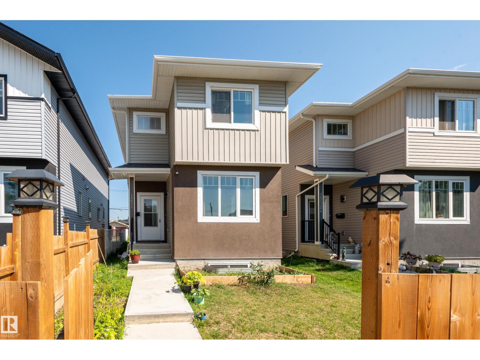 15928 100 AV NW - 1