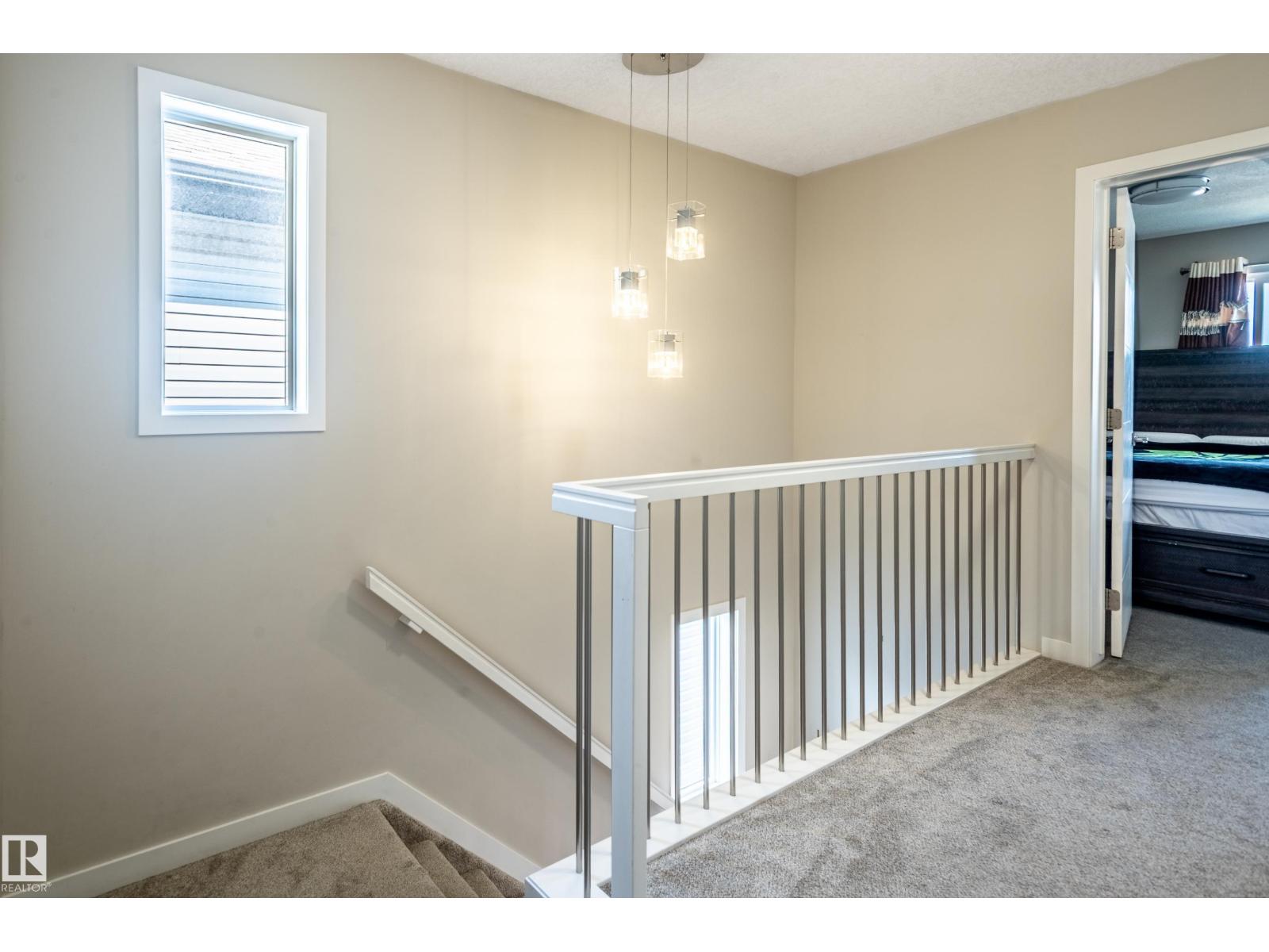 15928 100 AV NW - 17