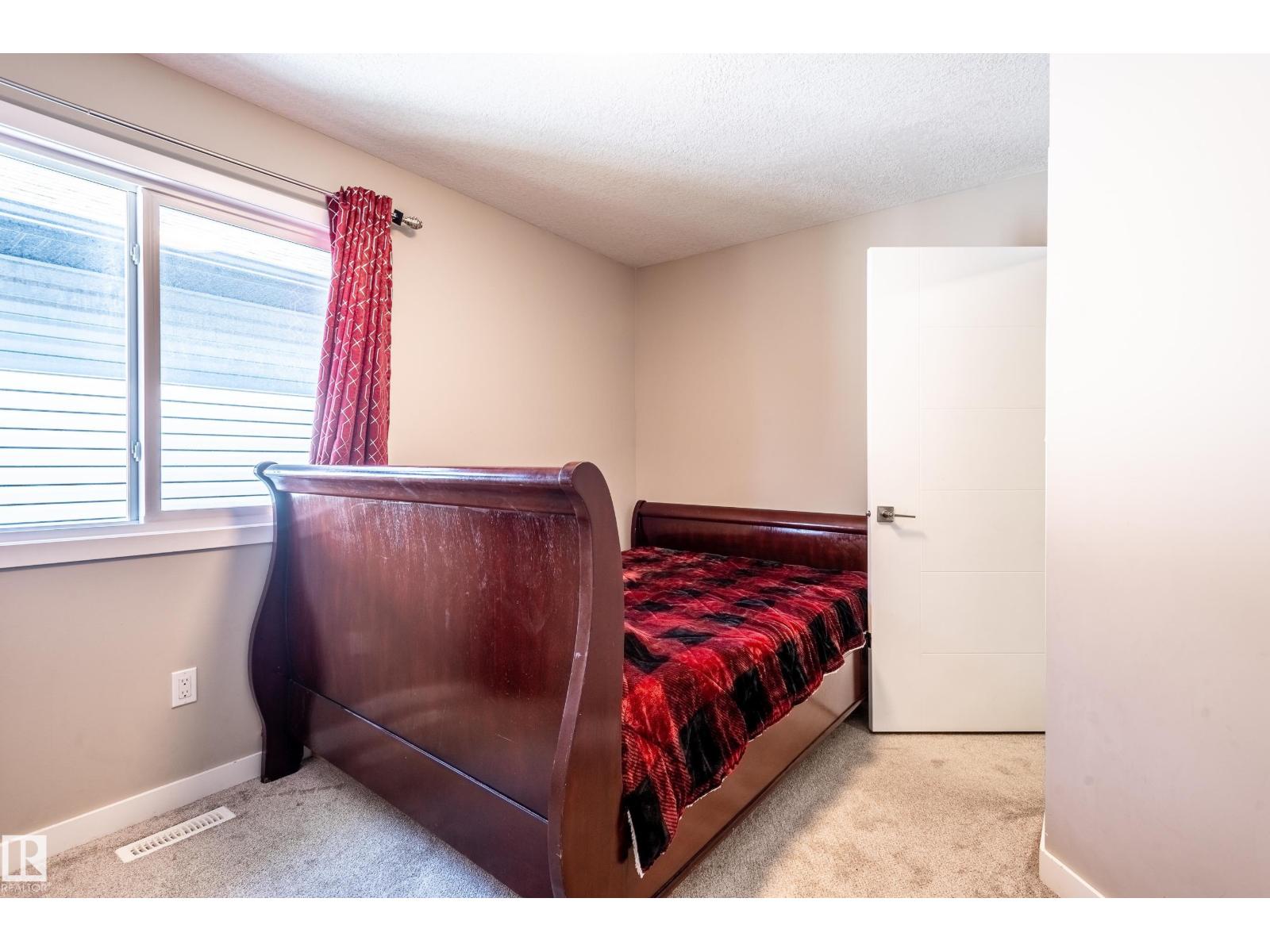 15928 100 AV NW - 24