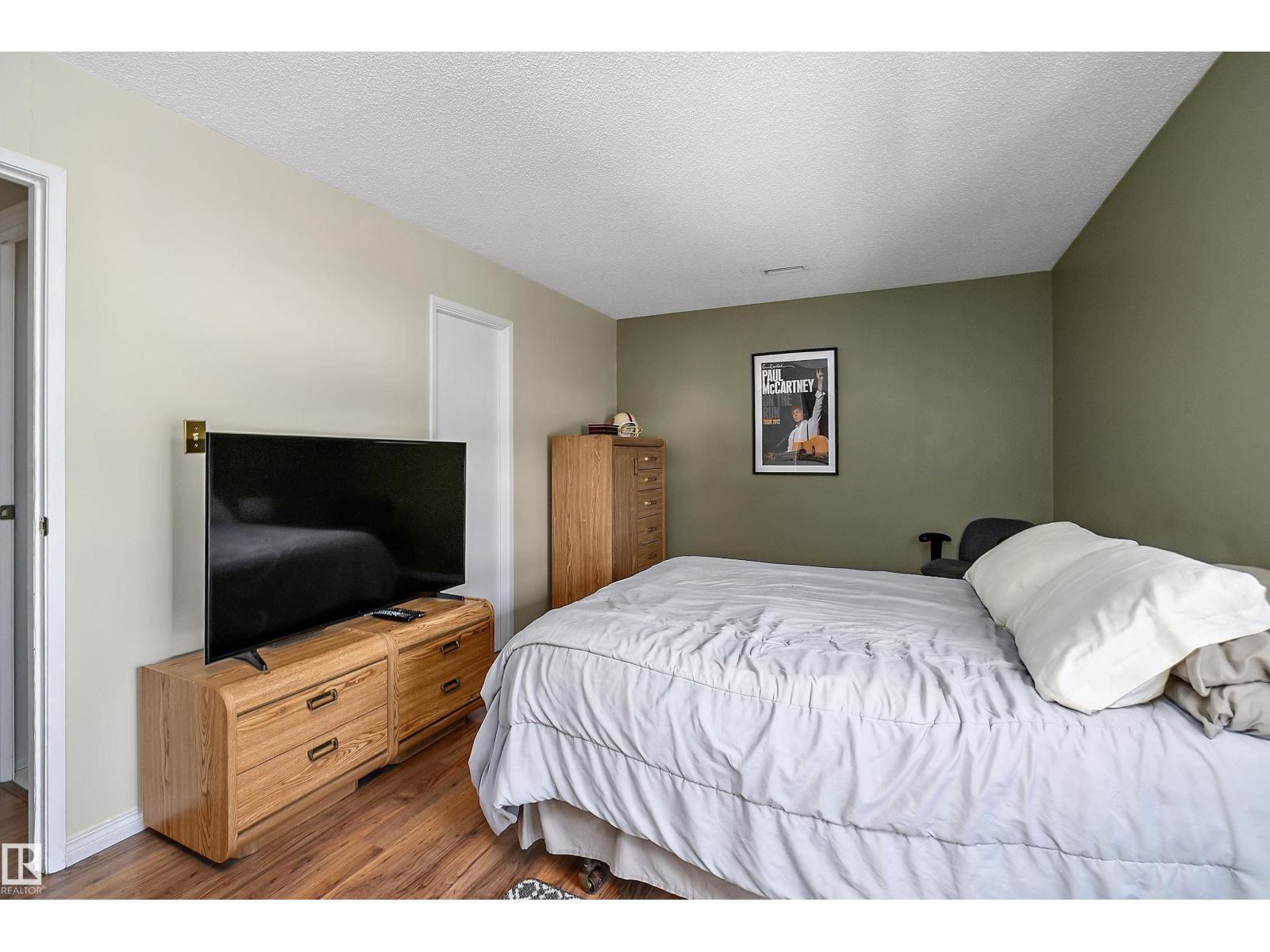 #64 2204 118 ST NW - 21