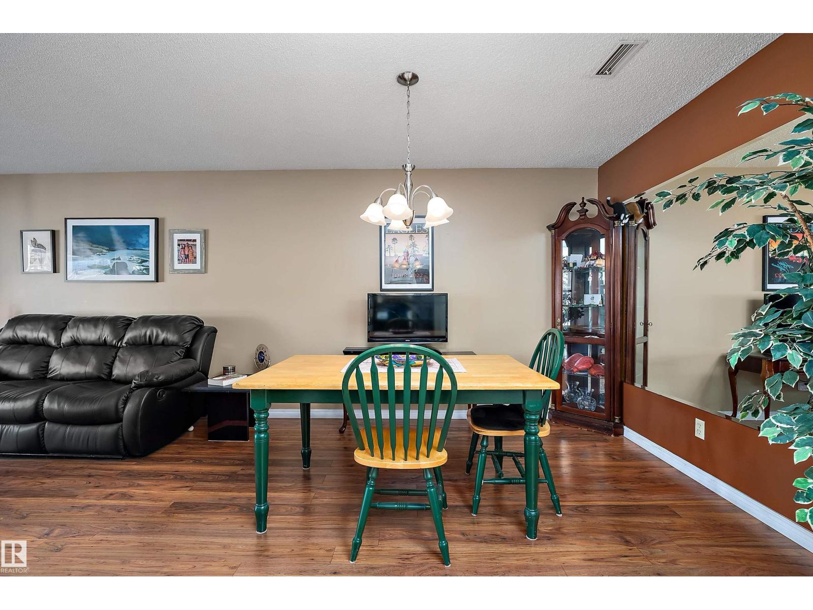 #64 2204 118 ST NW - 12