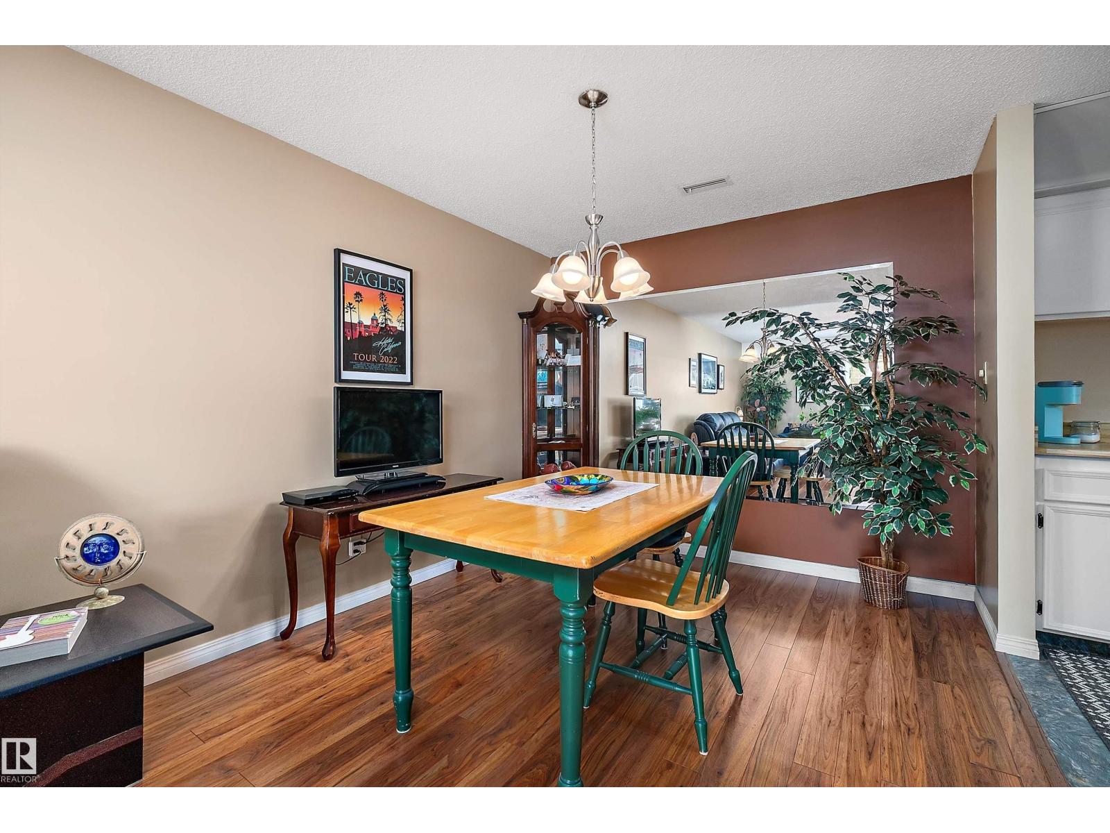 #64 2204 118 ST NW - 11