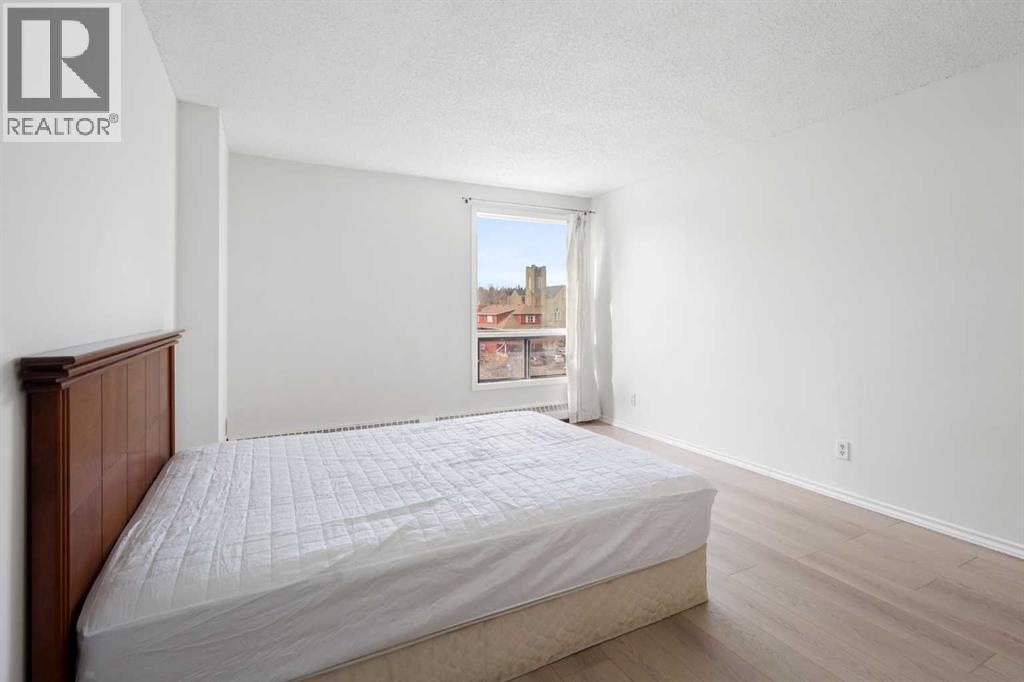 #408 924 14 Avenue SW - 17