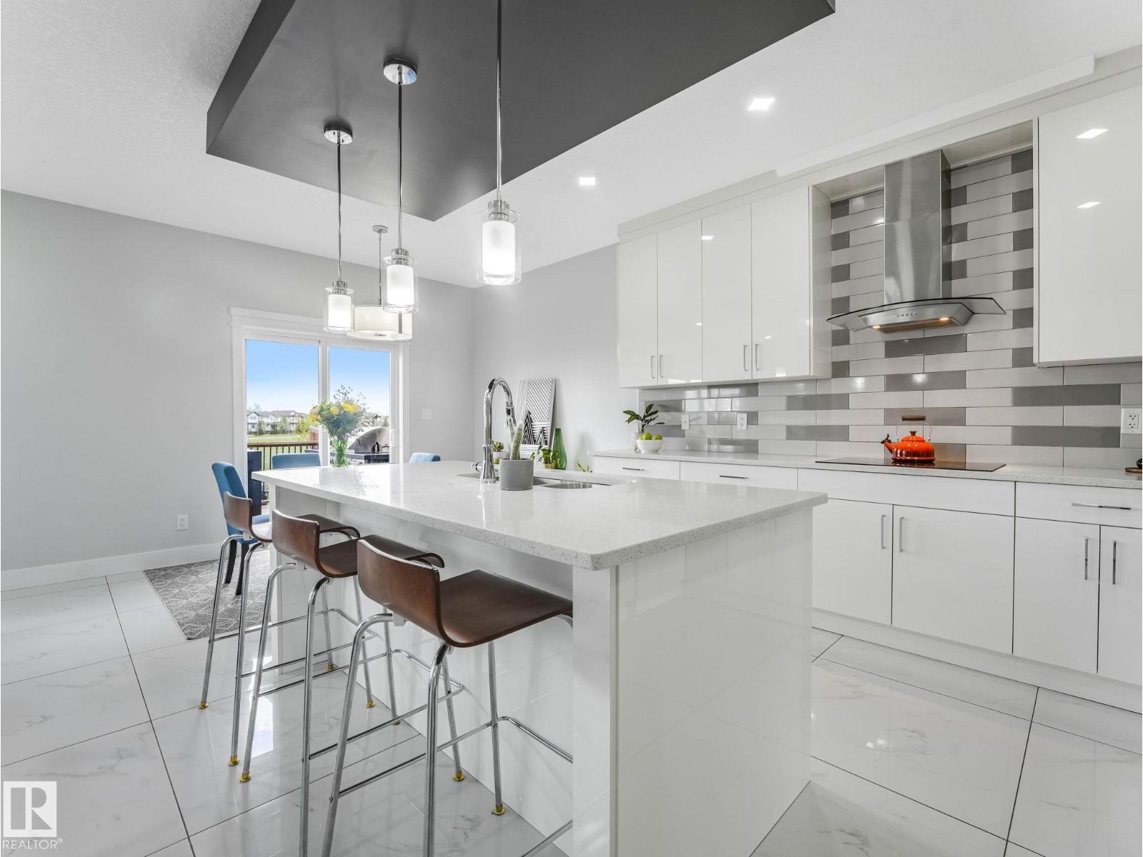 12 SANDALWOOD PL - 6