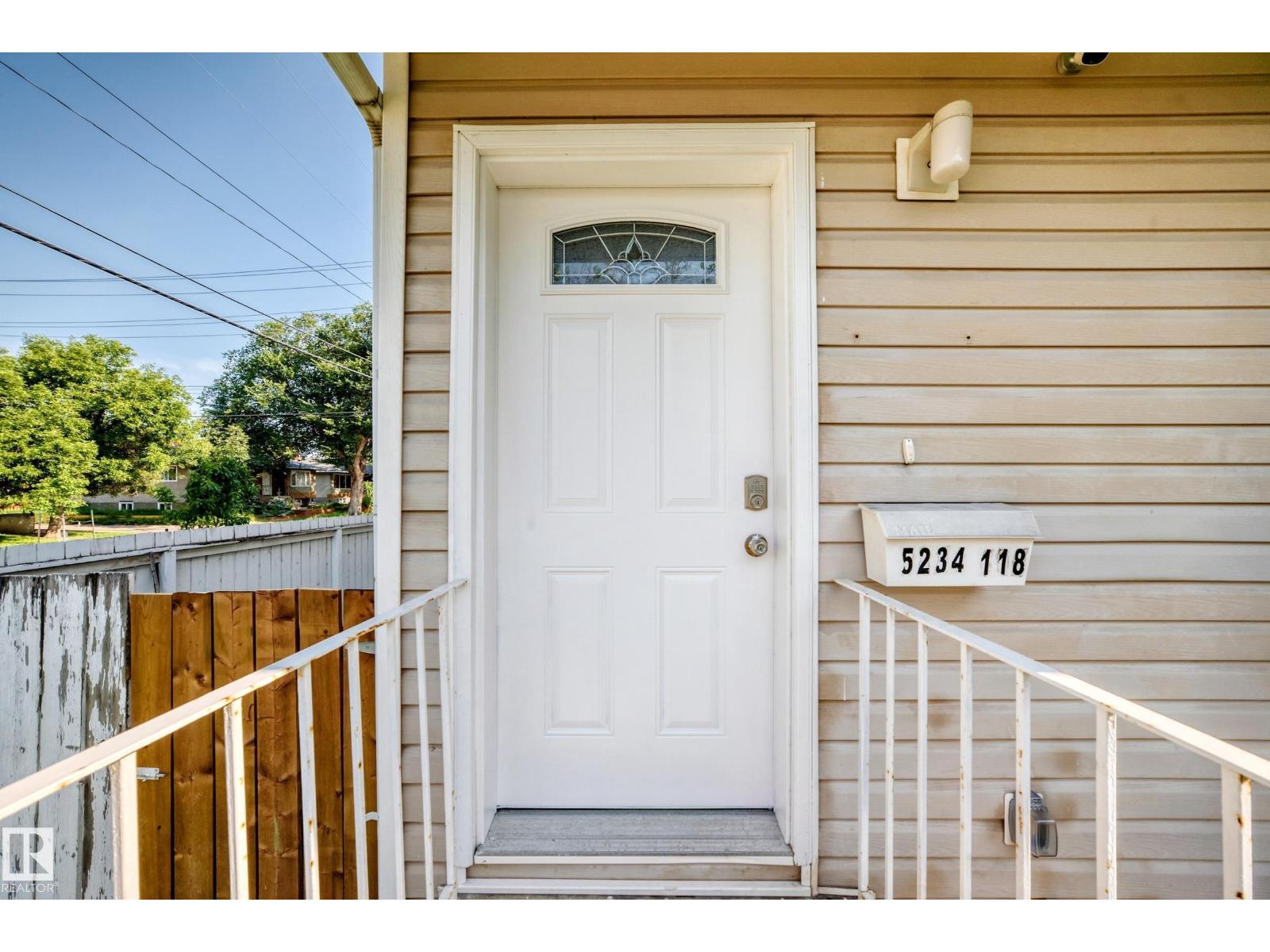 5234 118 AV NW - 4
