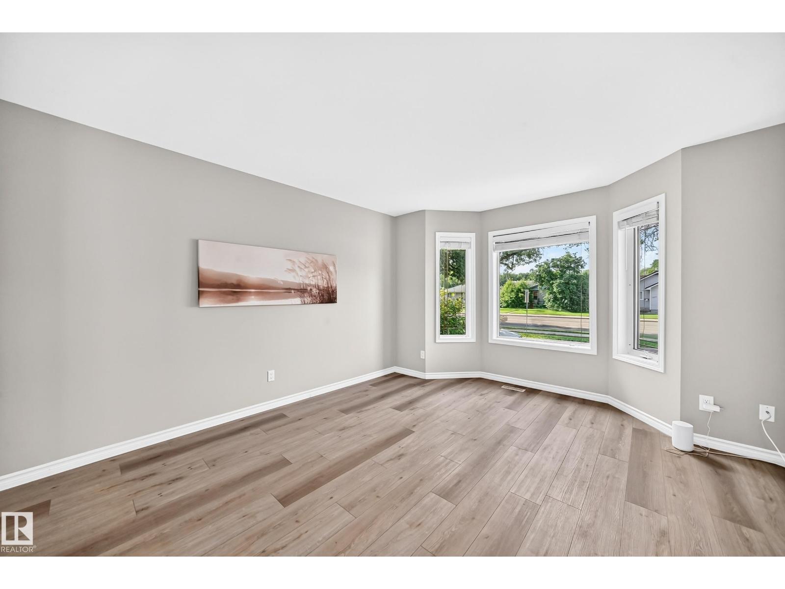 5234 118 AV NW - 7