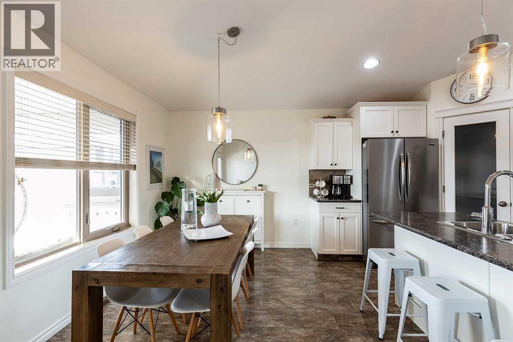 184 Hamptons Way SE - 11