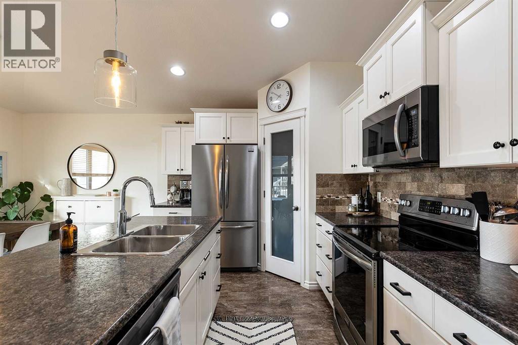 184 Hamptons Way SE - 14