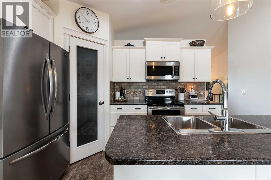 184 Hamptons Way SE - 19