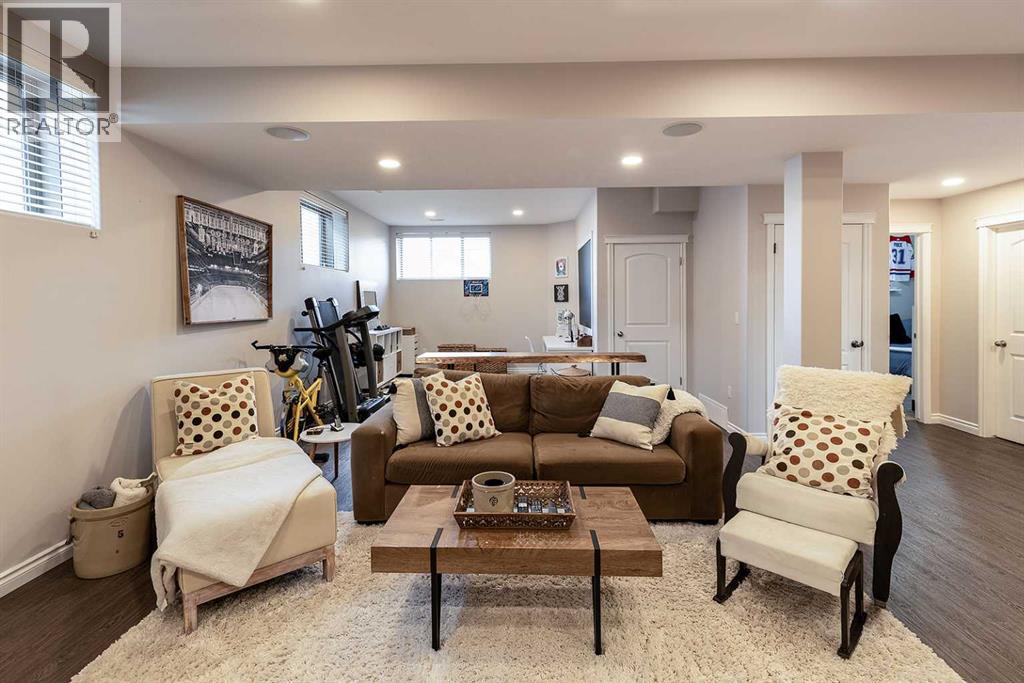 184 Hamptons Way SE - 36