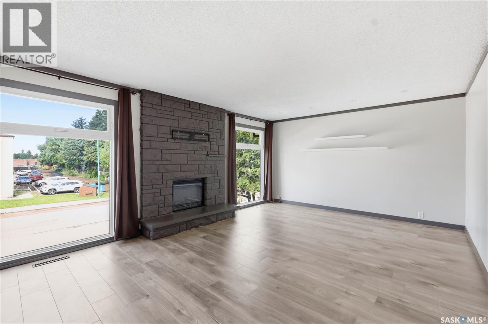 65 Rennie PLACE - Image 12
