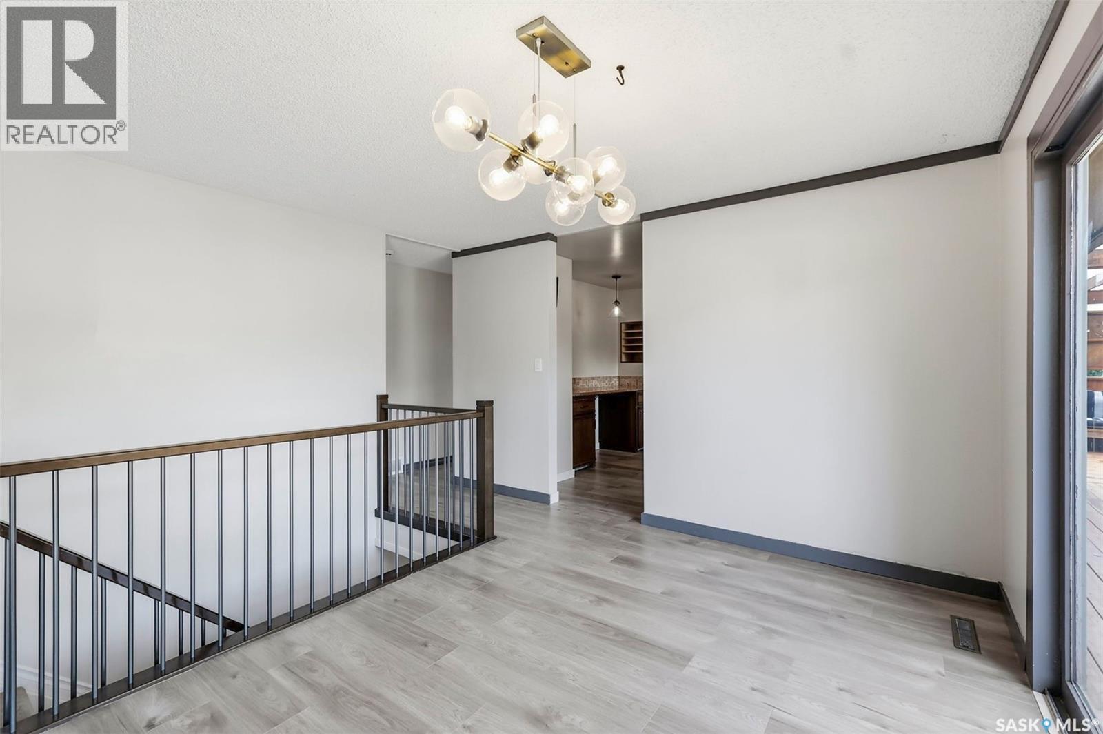 65 Rennie PLACE - Image 14