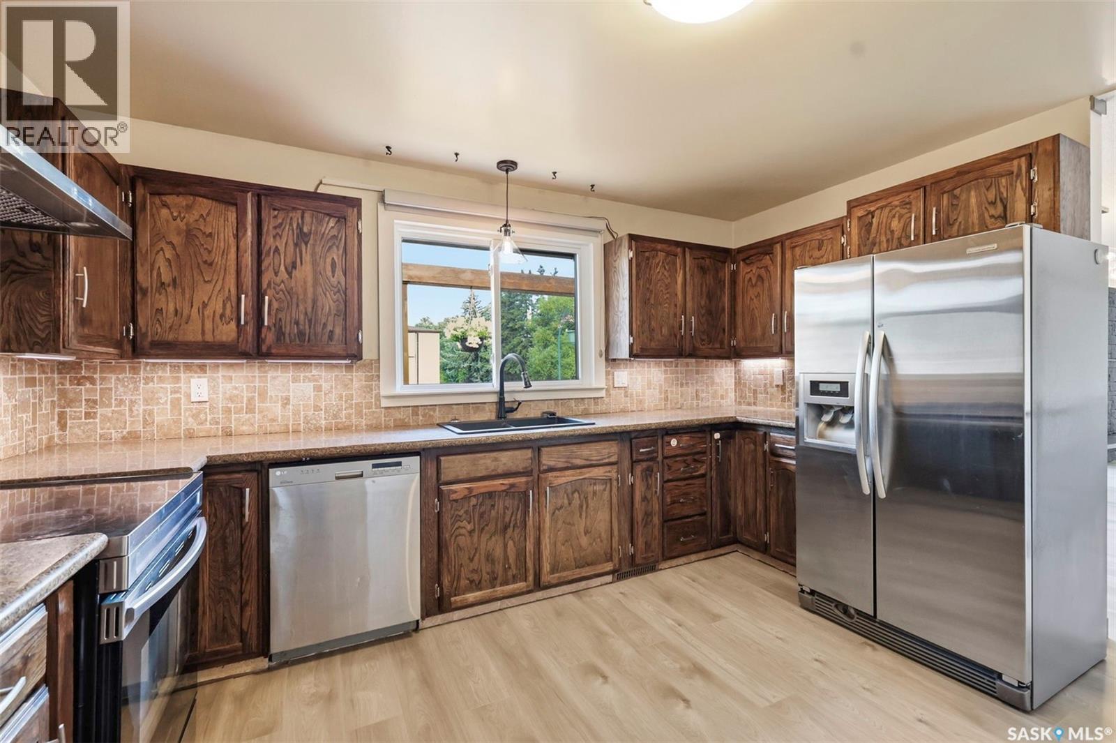 65 Rennie PLACE - Image 17