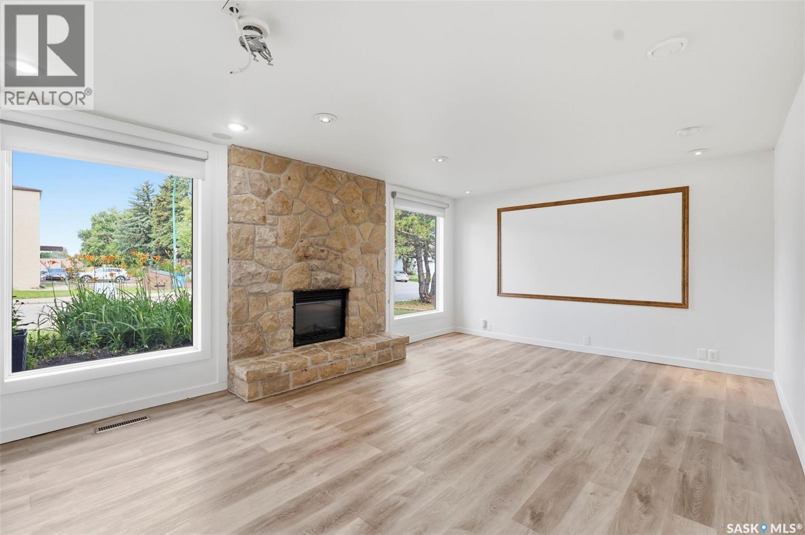 65 Rennie PLACE - Image 6