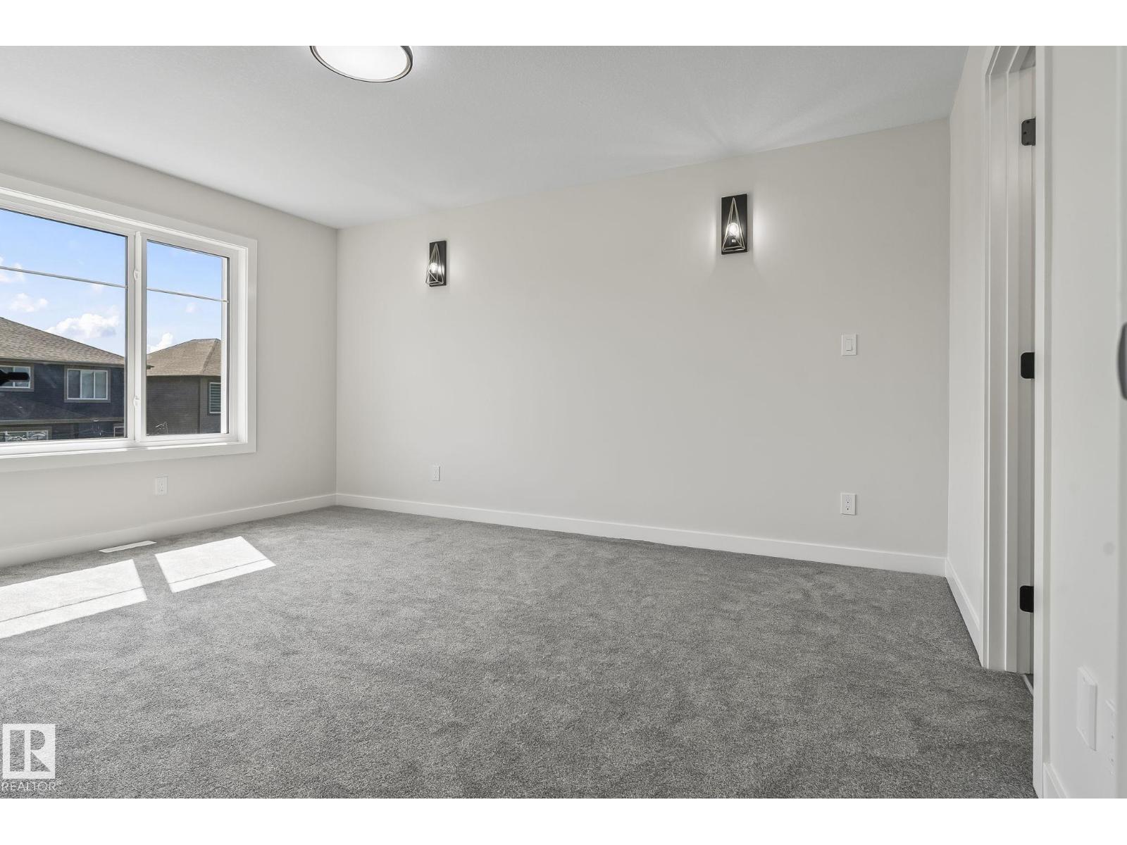 208 Falcon Crescent - 22