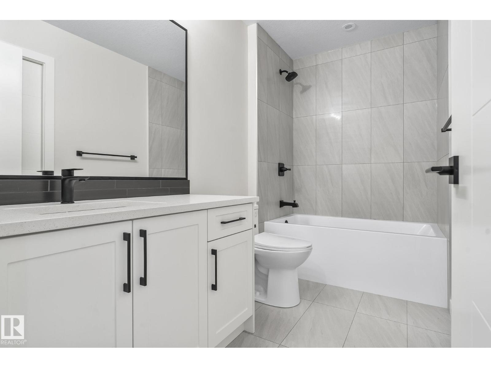 208 Falcon Crescent - 24