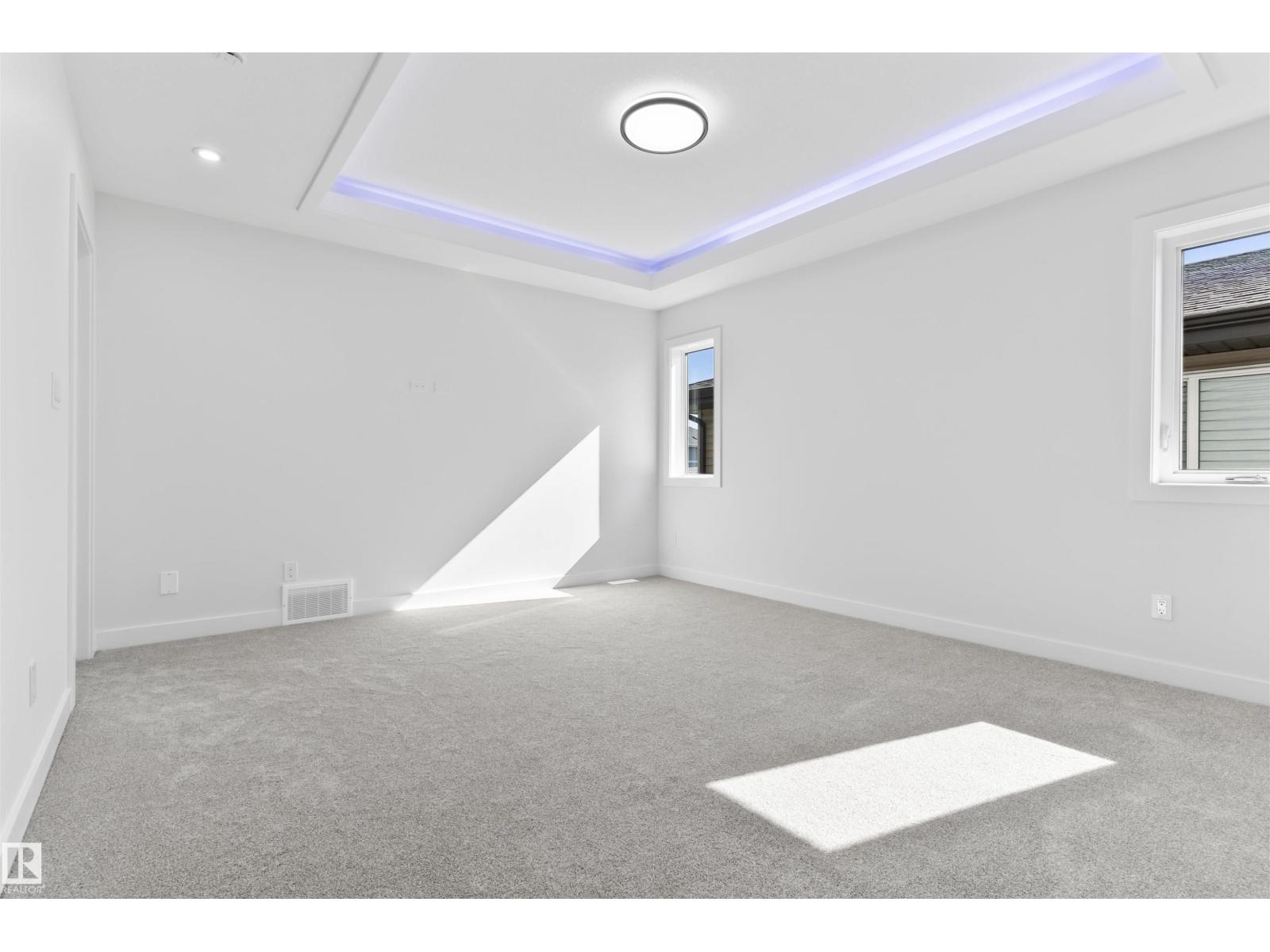 208 Falcon Crescent - 12