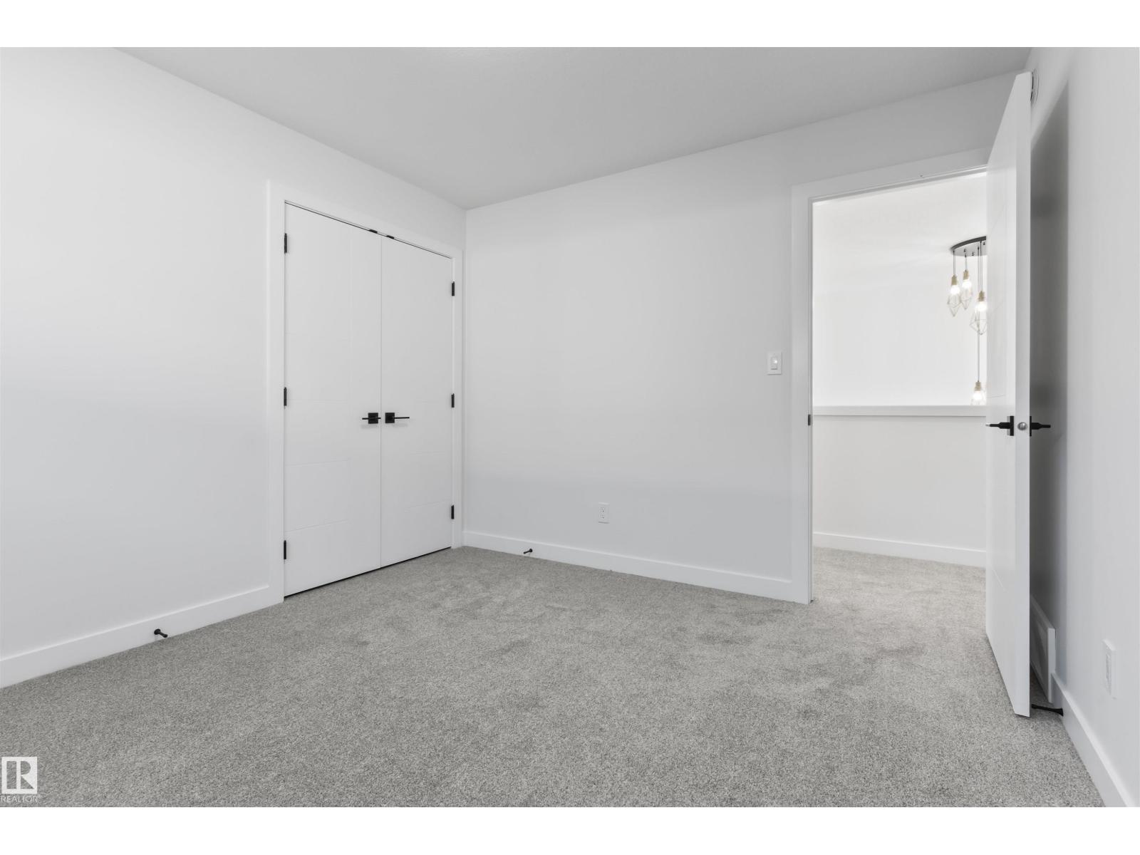 208 Falcon Crescent - 19