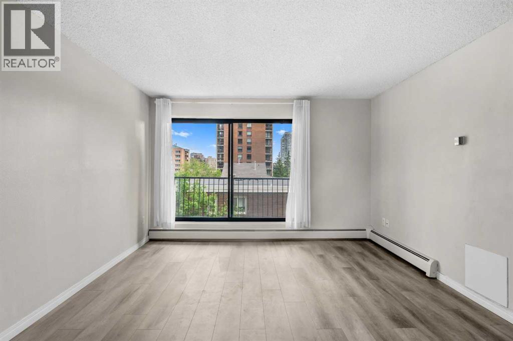 #405 1330 15 Avenue SW - 15