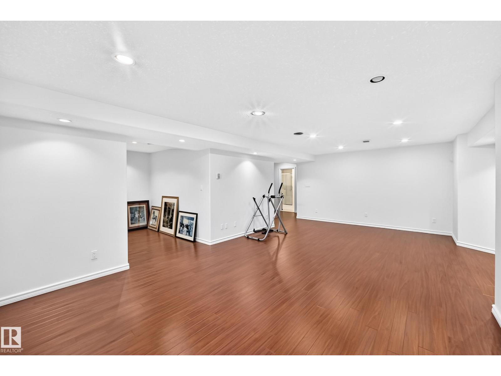 8820 158 AV NW - Image 52