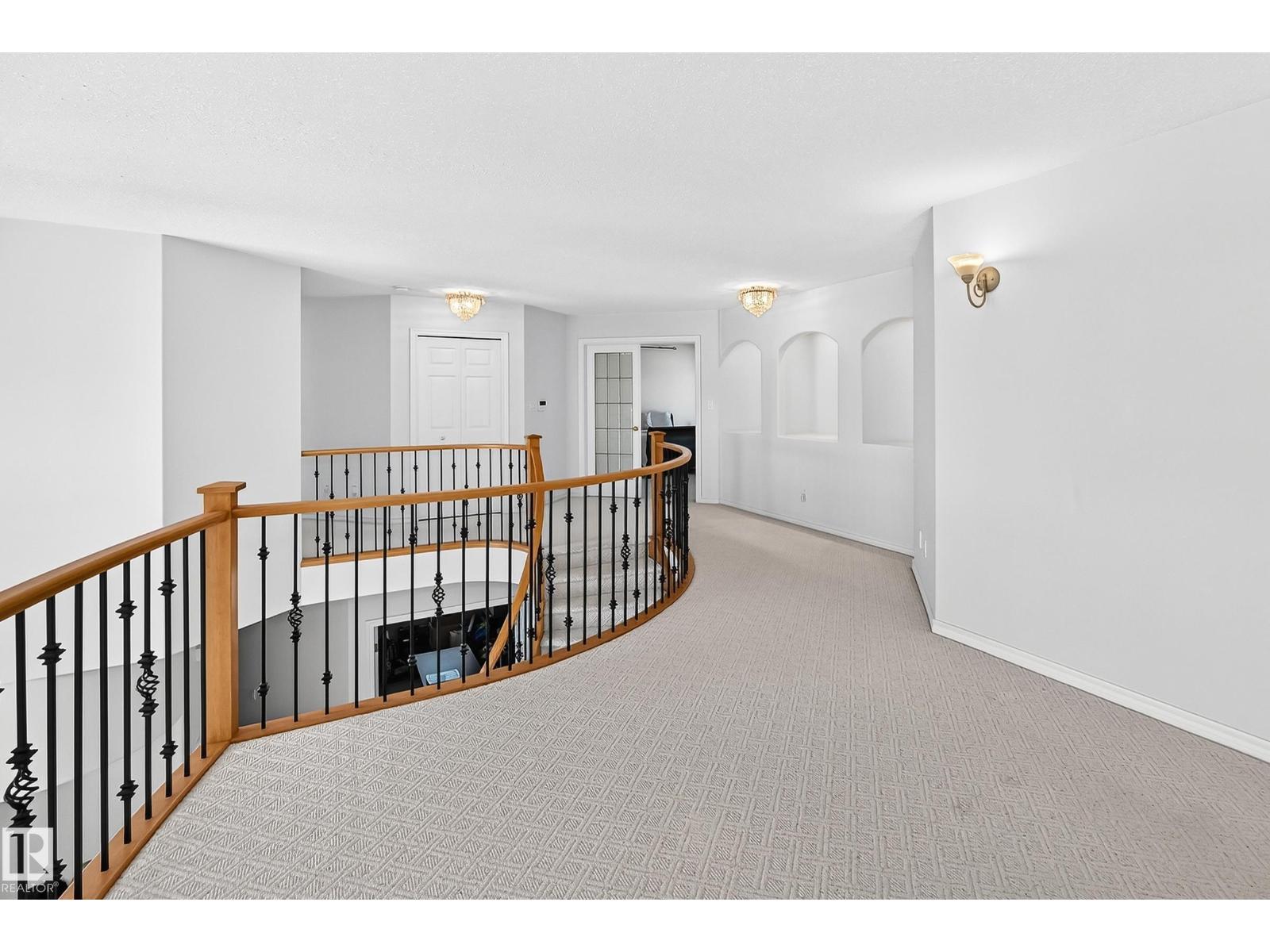8820 158 AV NW - 32
