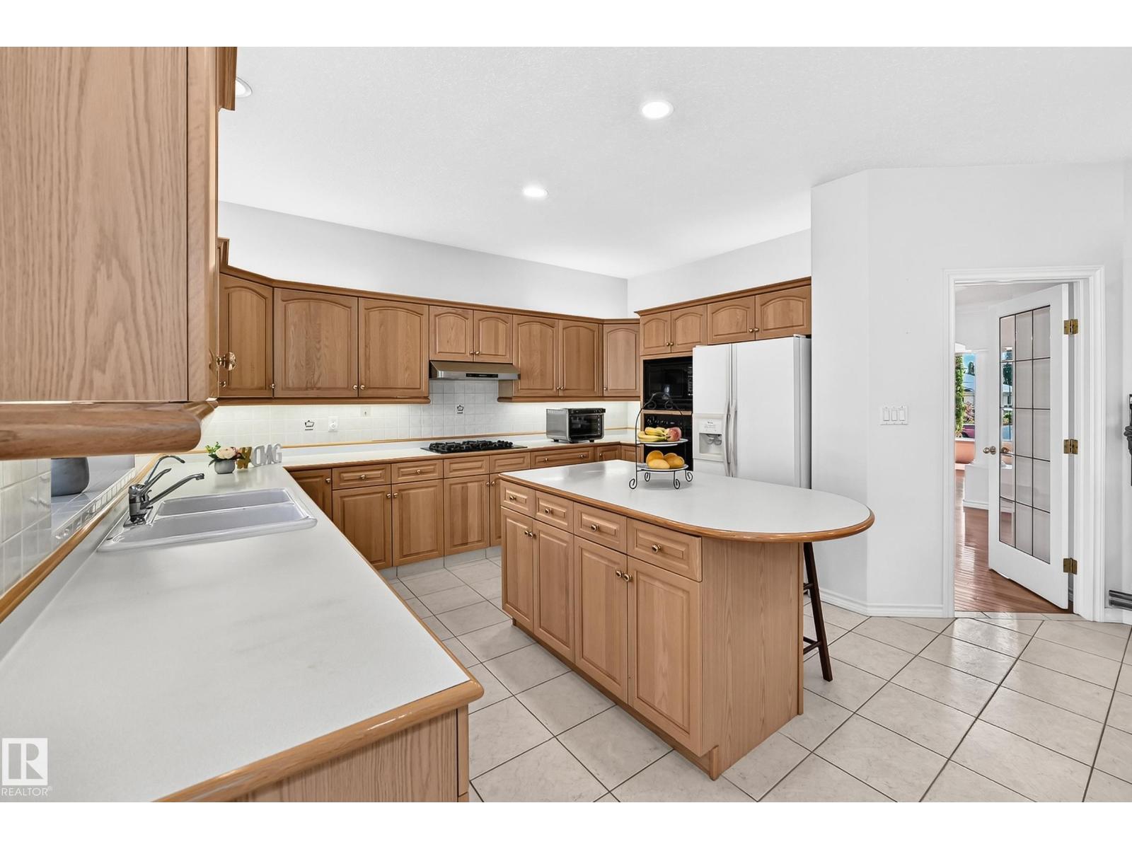 8820 158 AV NW - Image 13