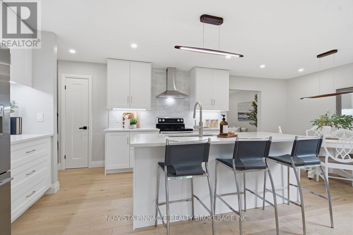 59 KINNEAR CRESCENT - 11