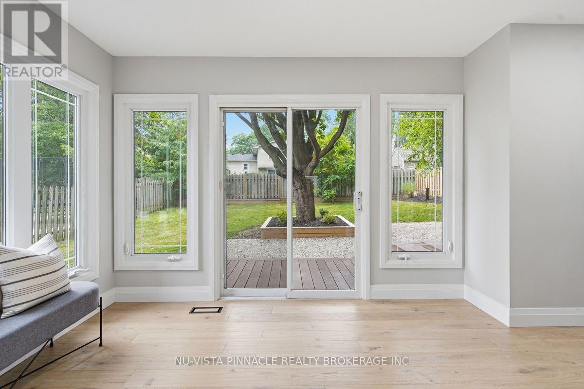 59 KINNEAR CRESCENT - 16