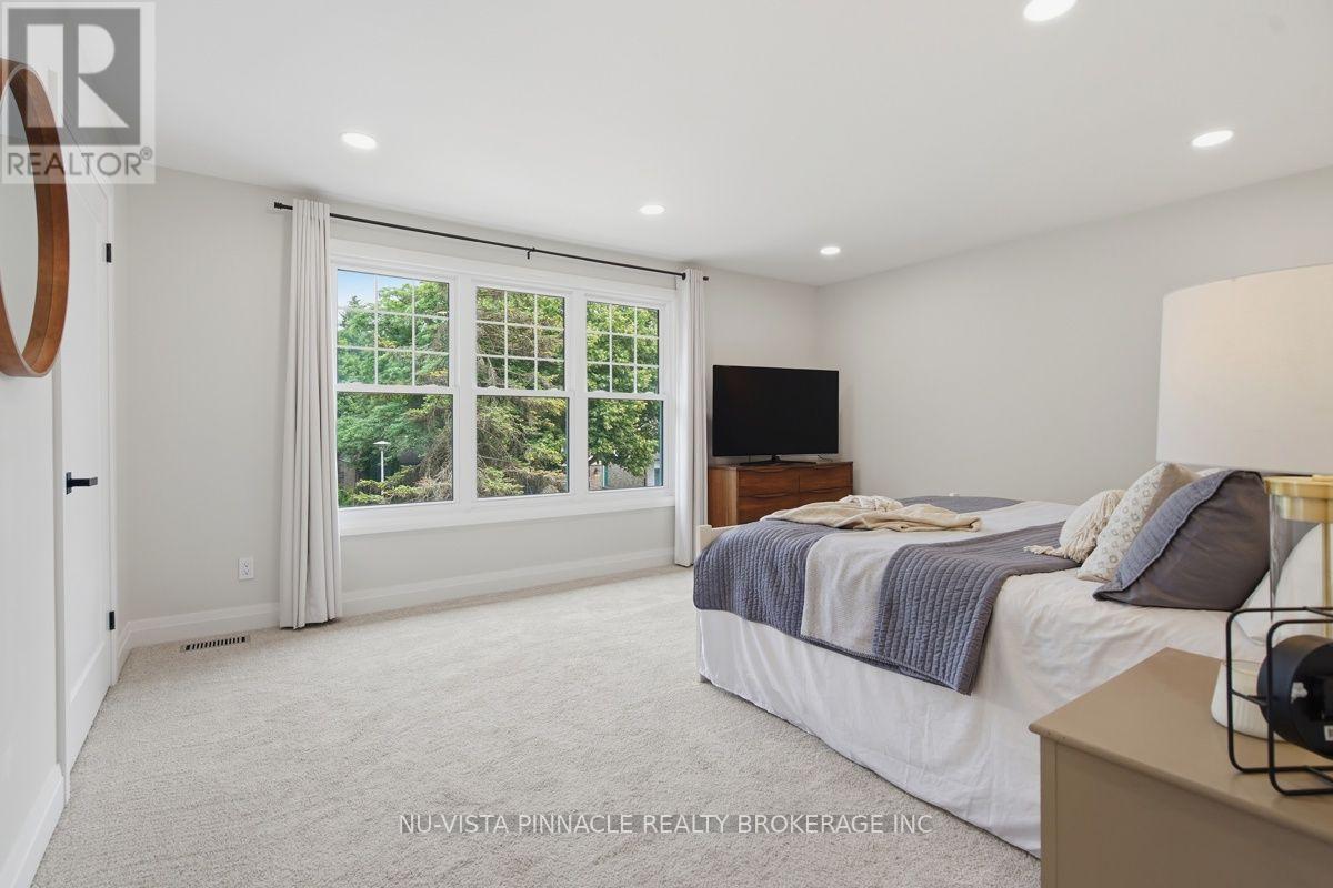 59 KINNEAR CRESCENT - 23