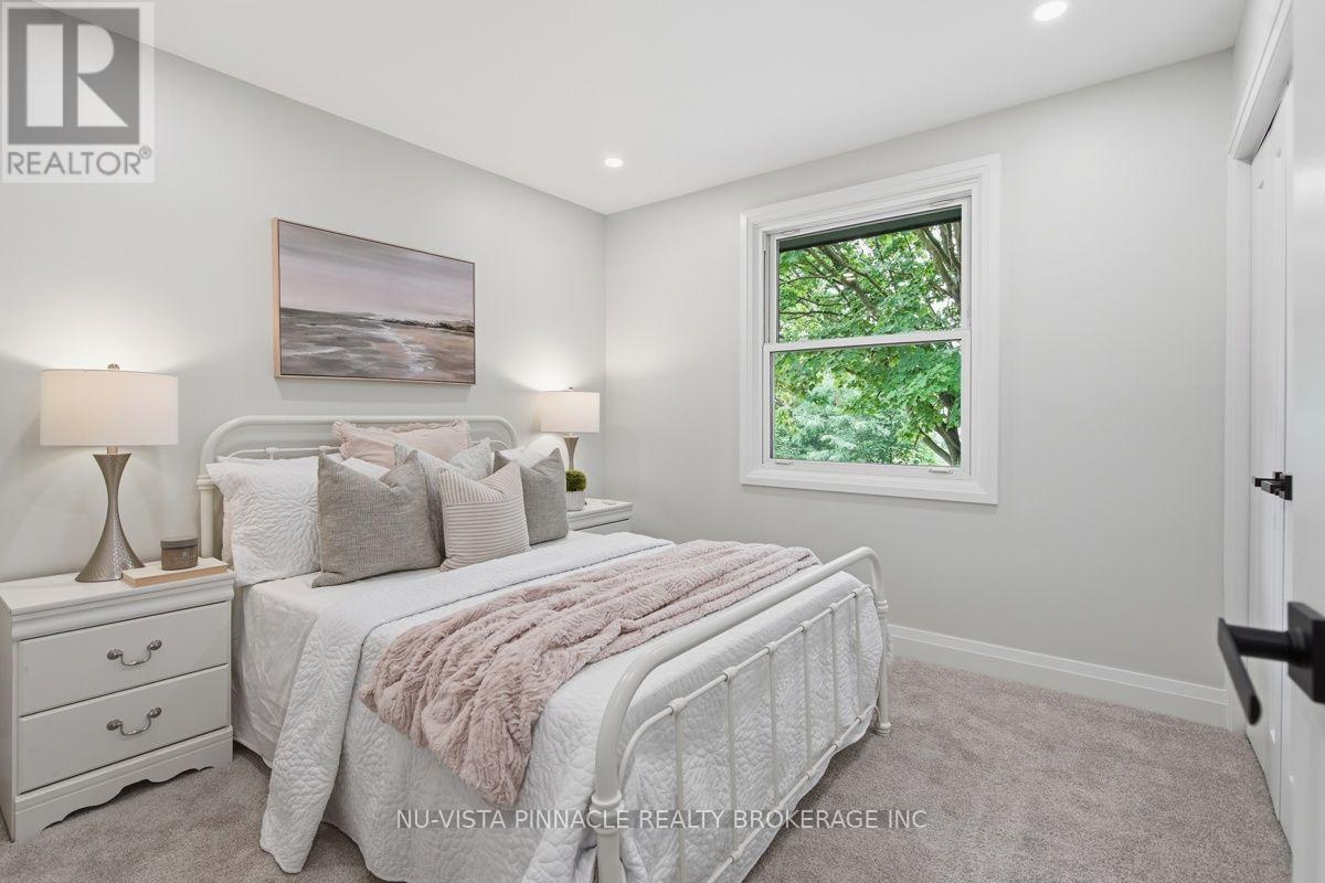 59 KINNEAR CRESCENT - 26