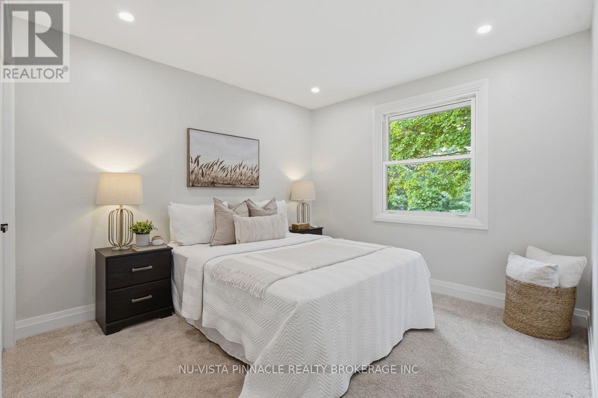 59 KINNEAR CRESCENT - 28