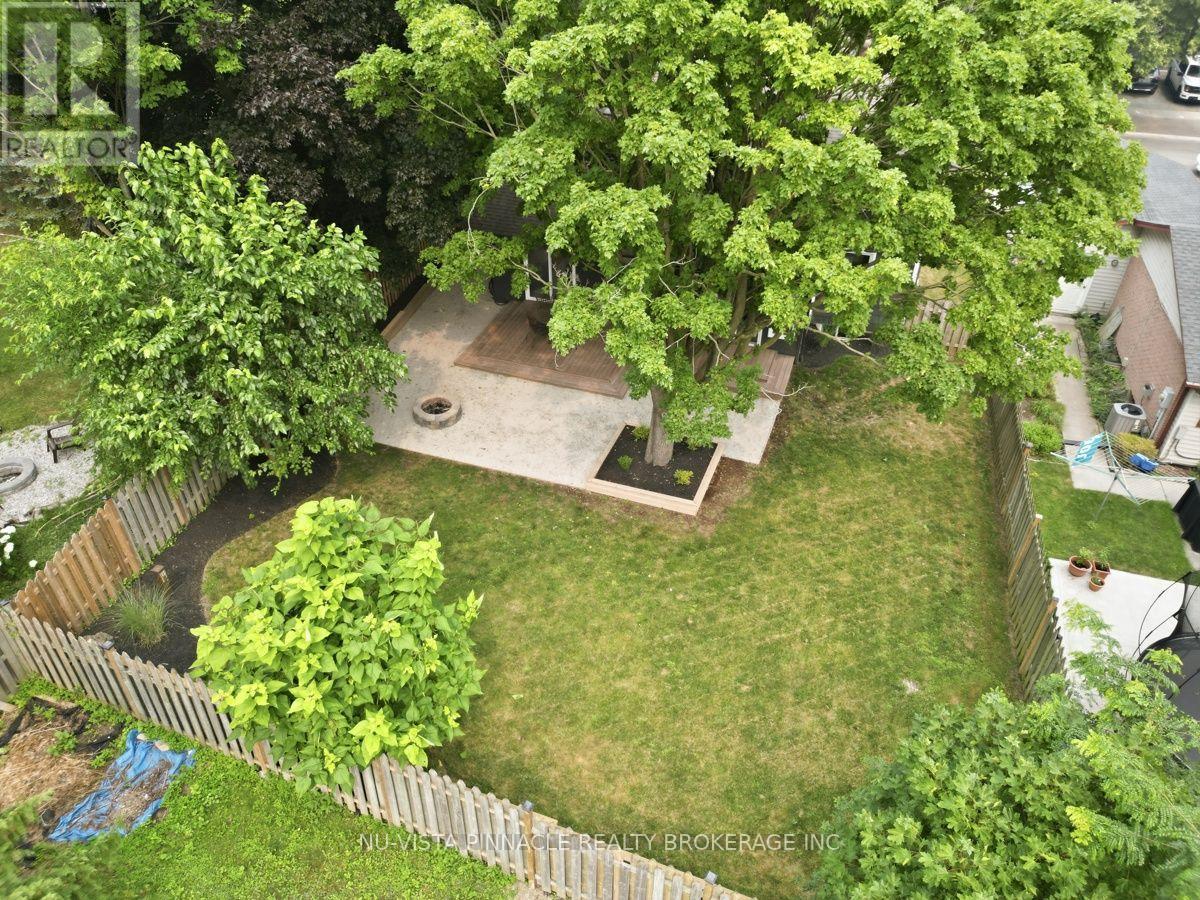 59 KINNEAR CRESCENT - 42