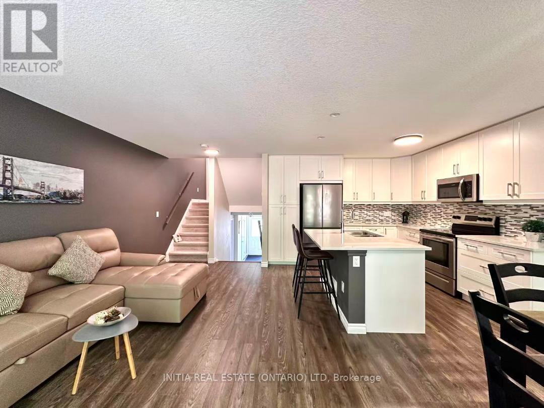 #31 1010 FANSHAWE PARK ROAD E - 9