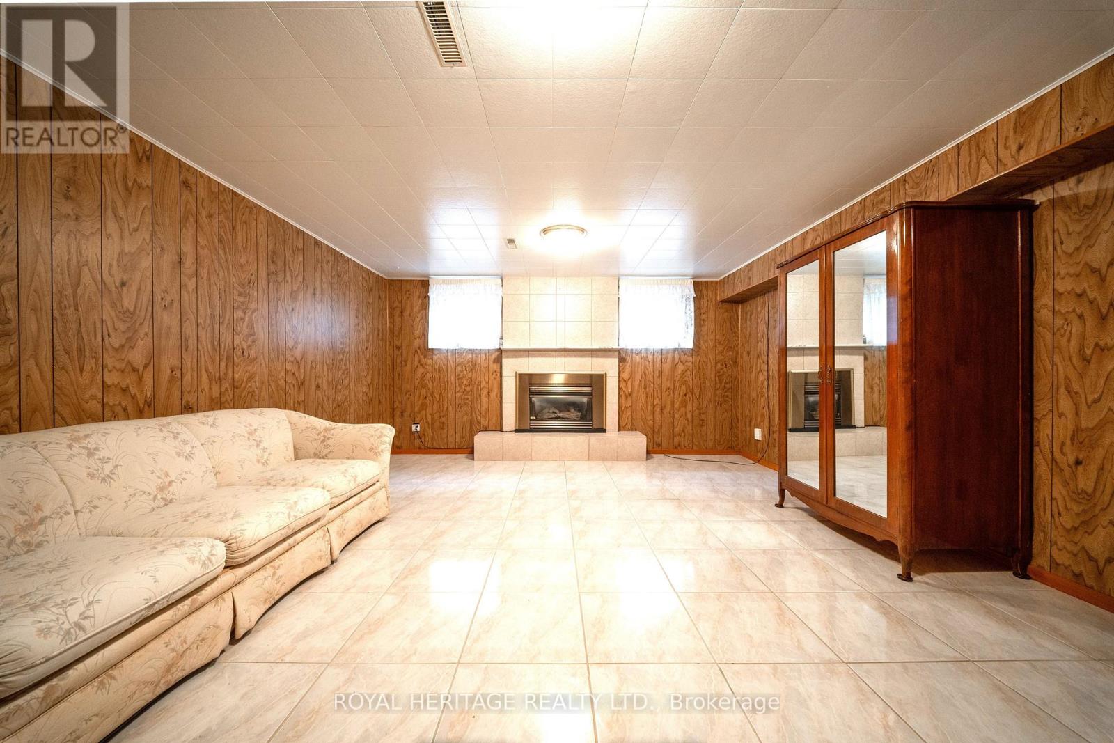 79 FULBERT CRESCENT - 28