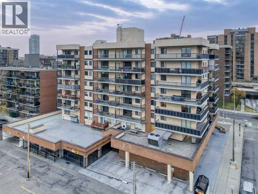 #303 1334 12 Avenue SW - 18