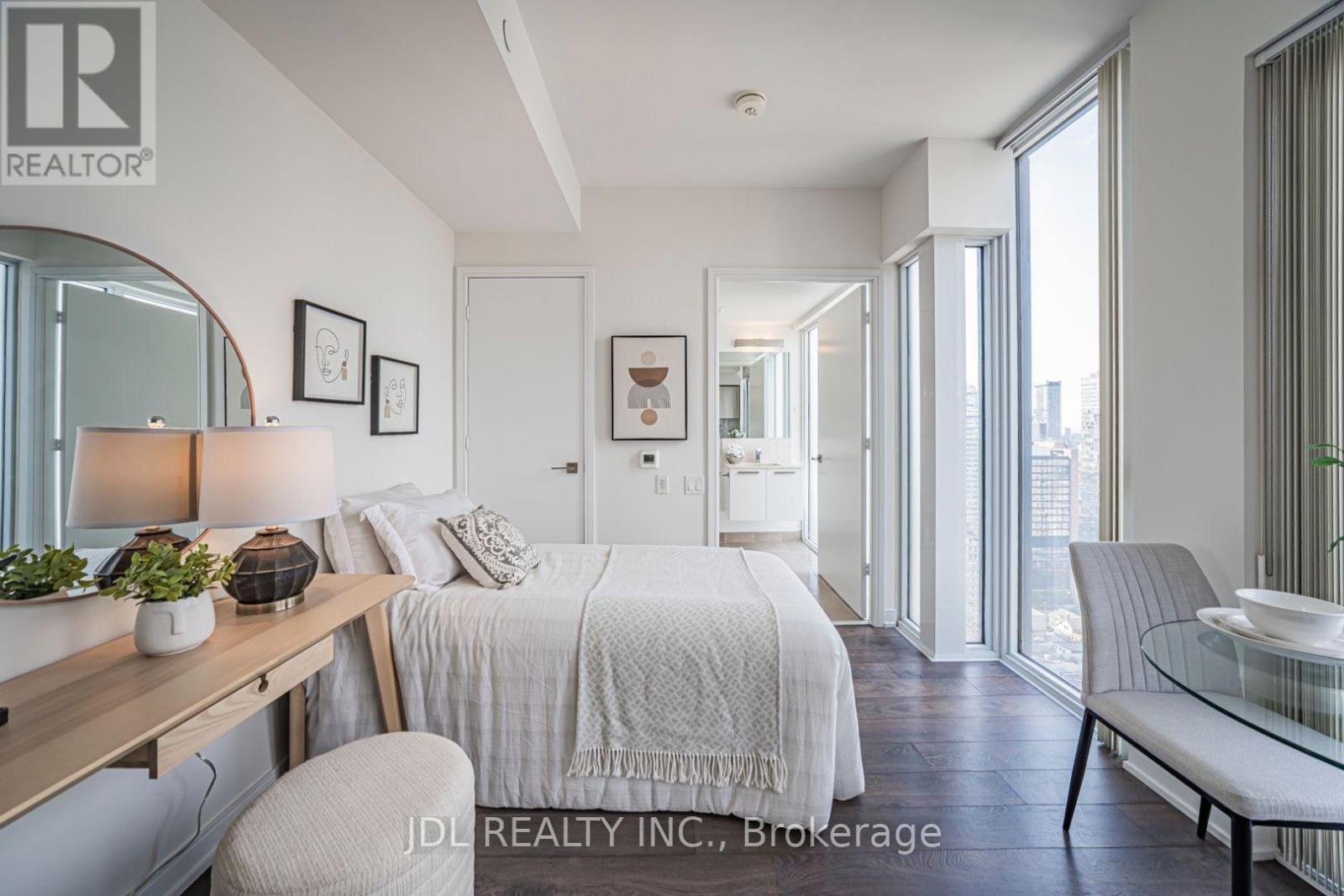 #3510 28 WELLESLEY STREET E - Image 8