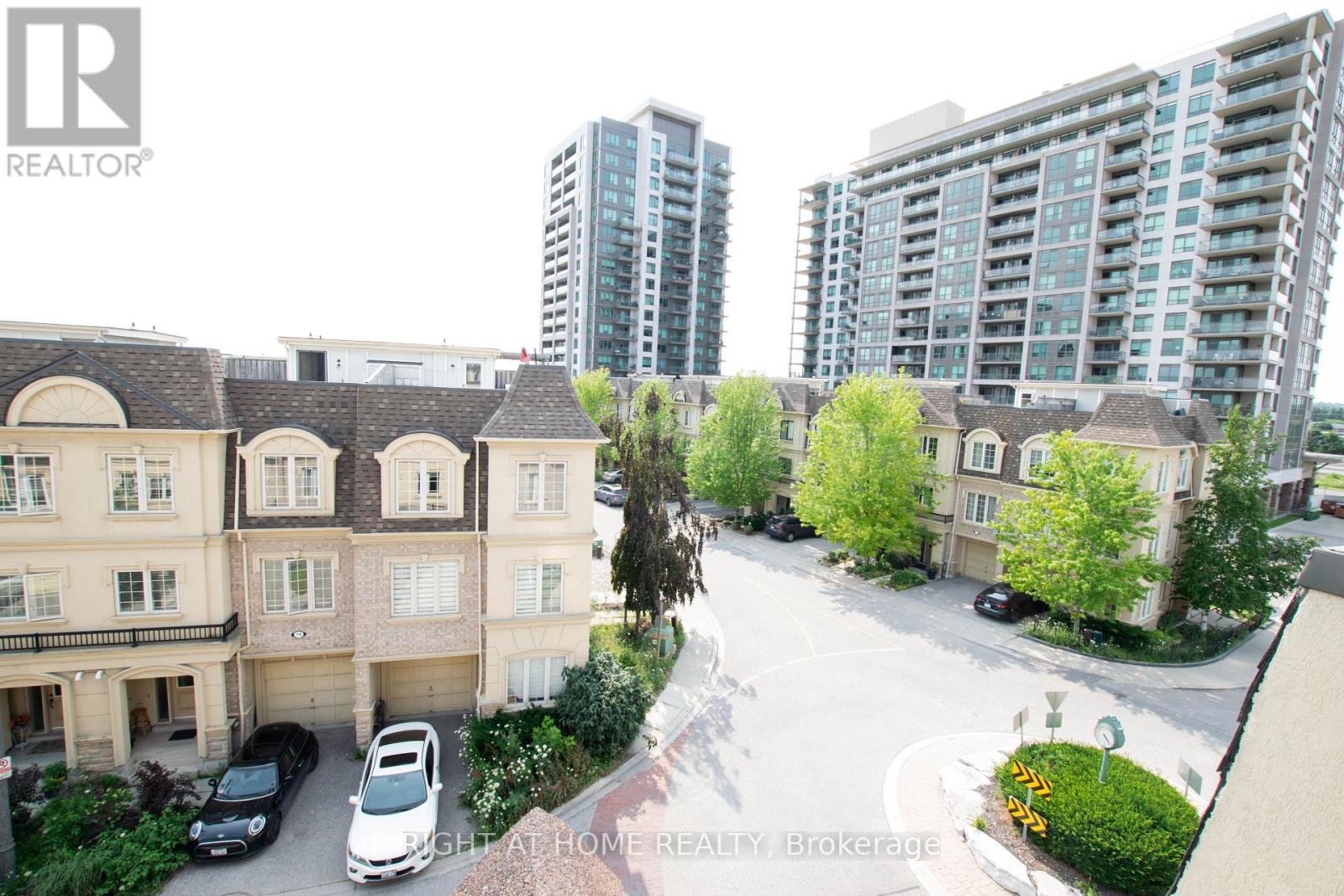 #54 1250 ST MARTINS DRIVE - 27