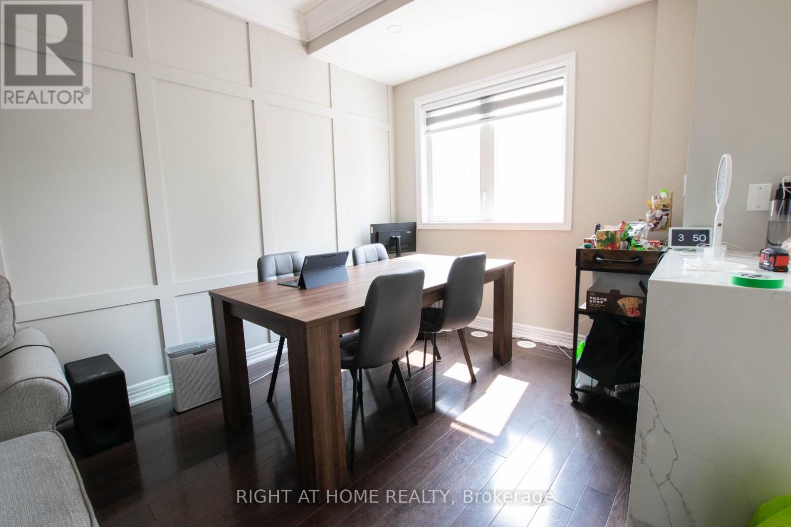 #54 1250 ST MARTINS DRIVE - 7