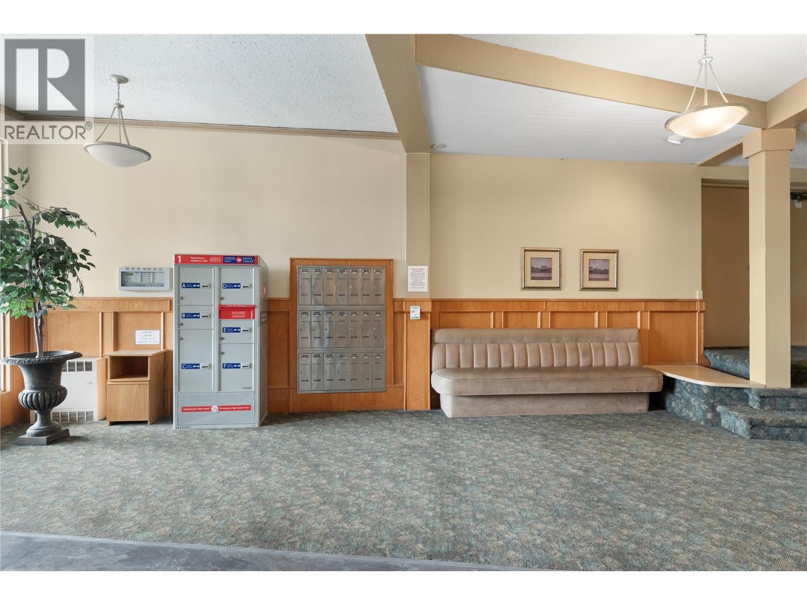 #412 555 DALGLEISH Drive - 21
