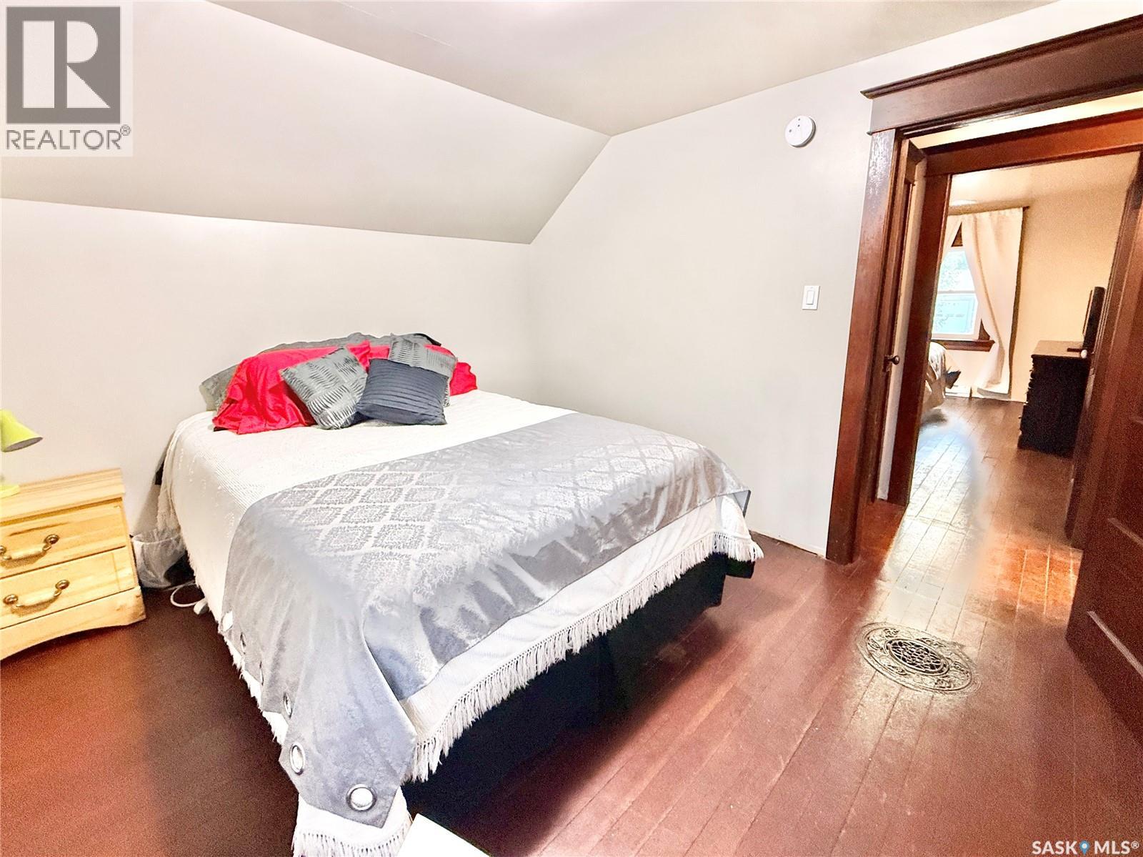522 Vivian BAY - 32