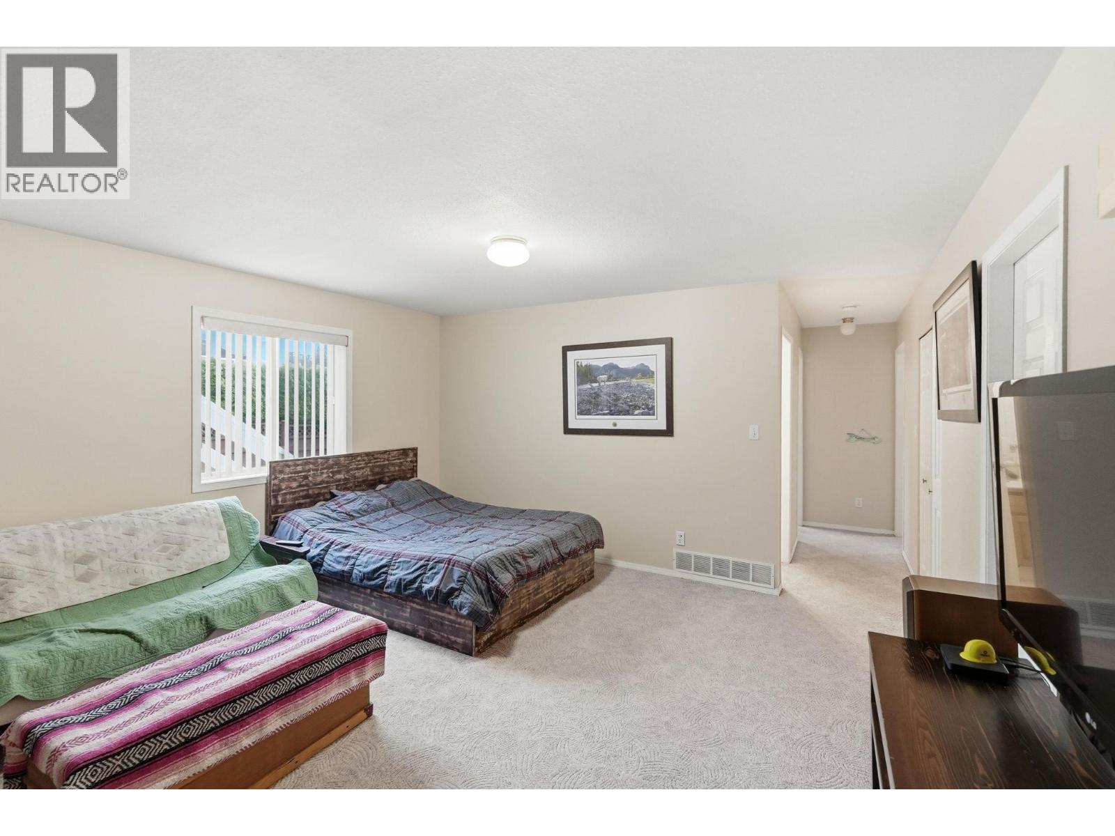 660 Wiltse Boulevard - 35