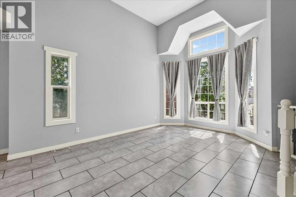 254 Douglas Glen Heath SE - Image 4