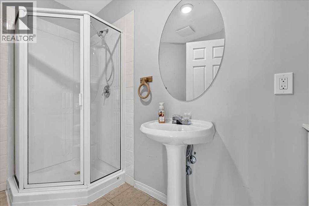 254 Douglas Glen Heath SE - Image 32