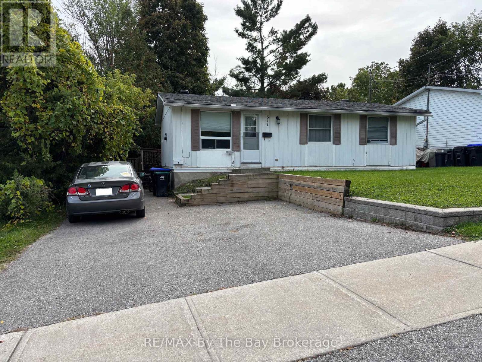 317 HUGEL AVENUE - 8