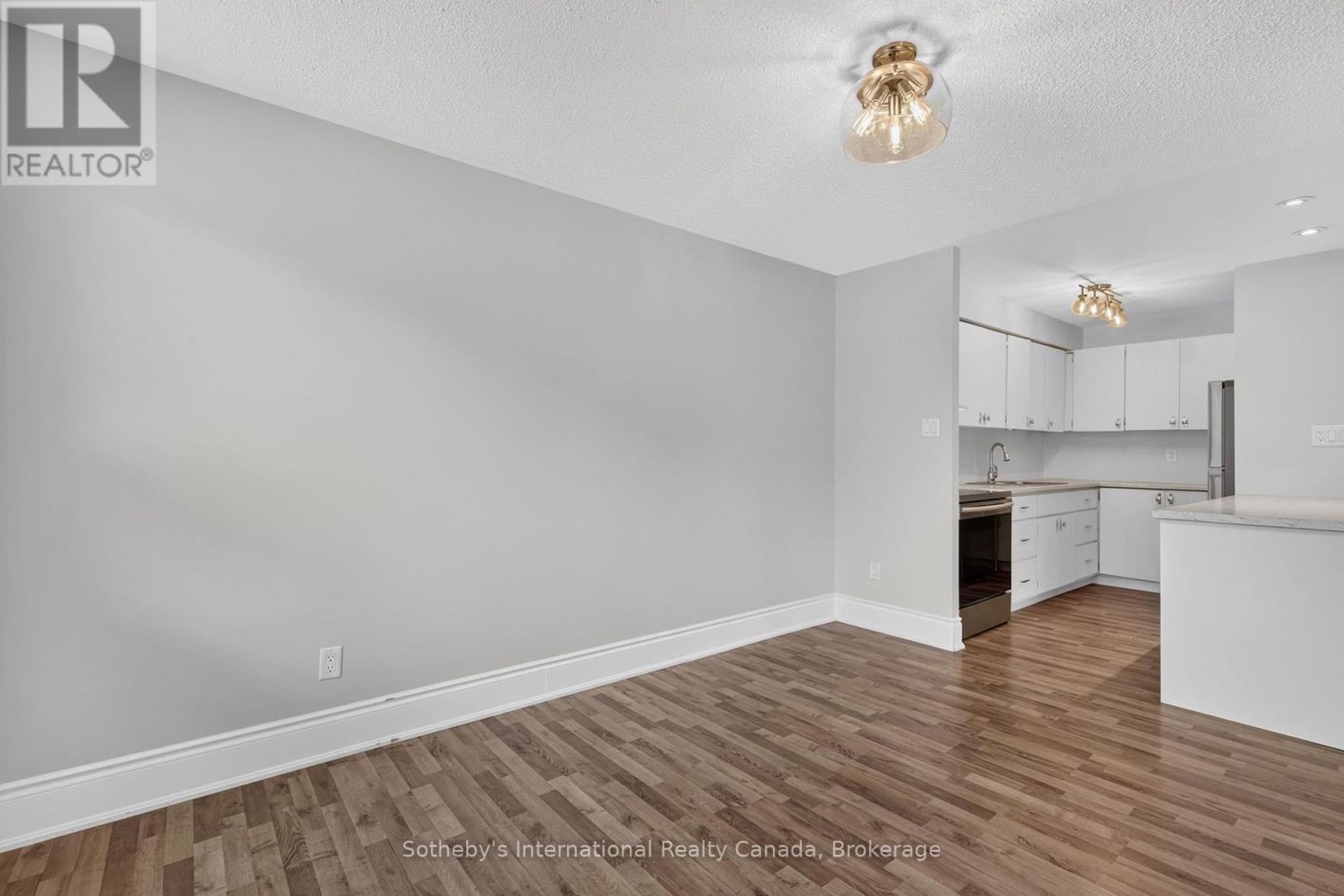 #101 173 EIGHTH STREET - 12