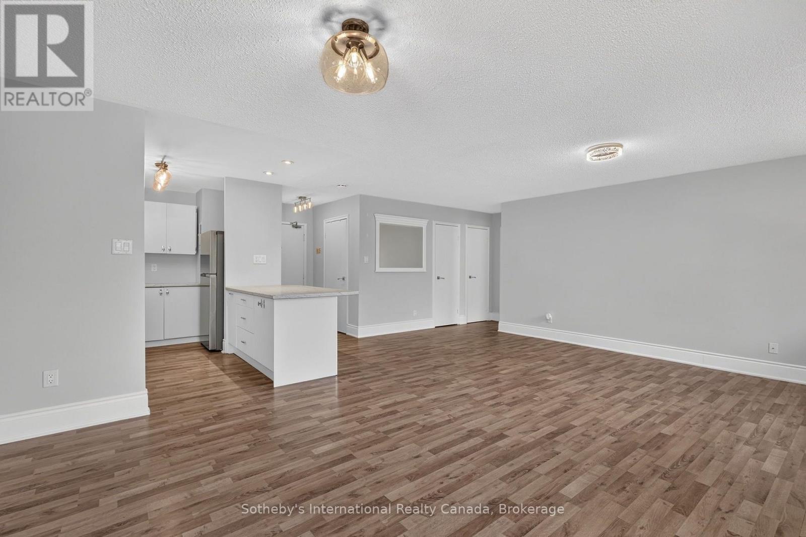 #101 173 EIGHTH STREET - 17