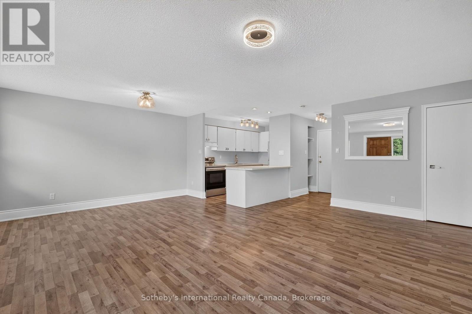 #101 173 EIGHTH STREET - 10