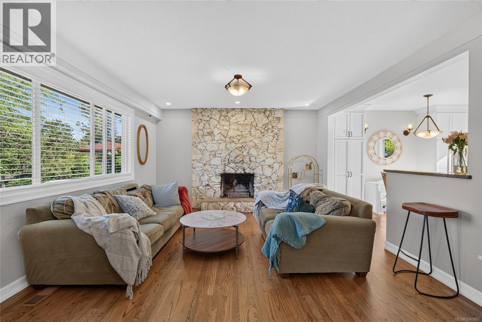 4257 CAREY Rd - 3